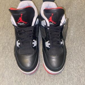 Air Jordan 4 Retro “2024 Bred Reimagined” Grade School size 7 Youth.